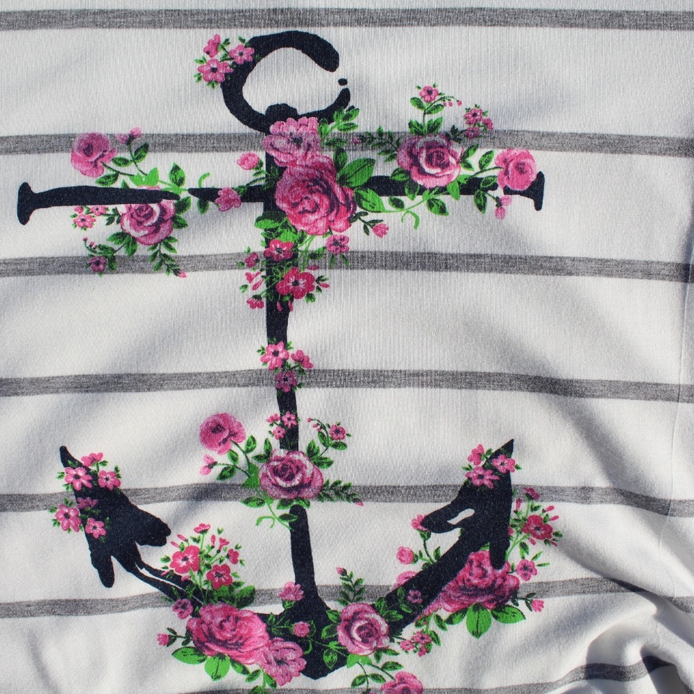 SOLD Twenty Second White and Gray T-Shirt Dress - Picture 6 of 8